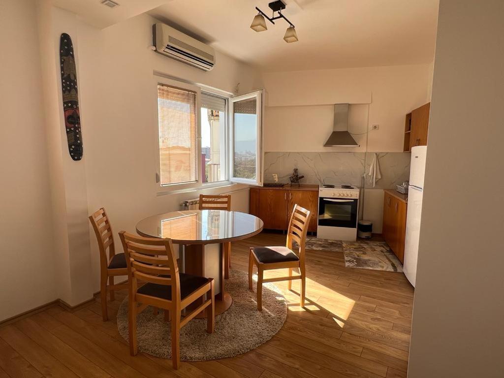 Vik Apartments Skopje Esterno foto